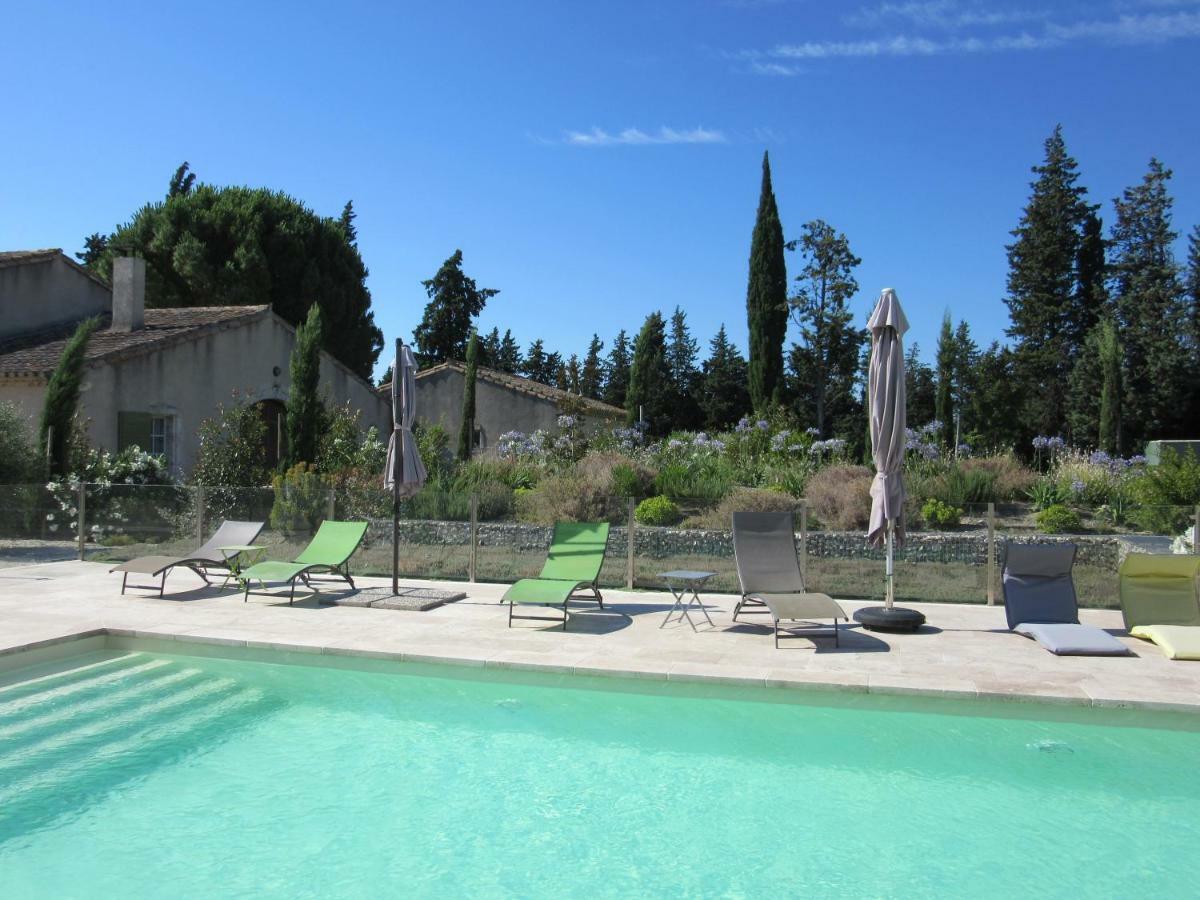 Gite Les Courlis Saint-Étienne-du-Grès Εξωτερικό φωτογραφία